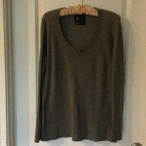 American Eagle Outfitters Sweater